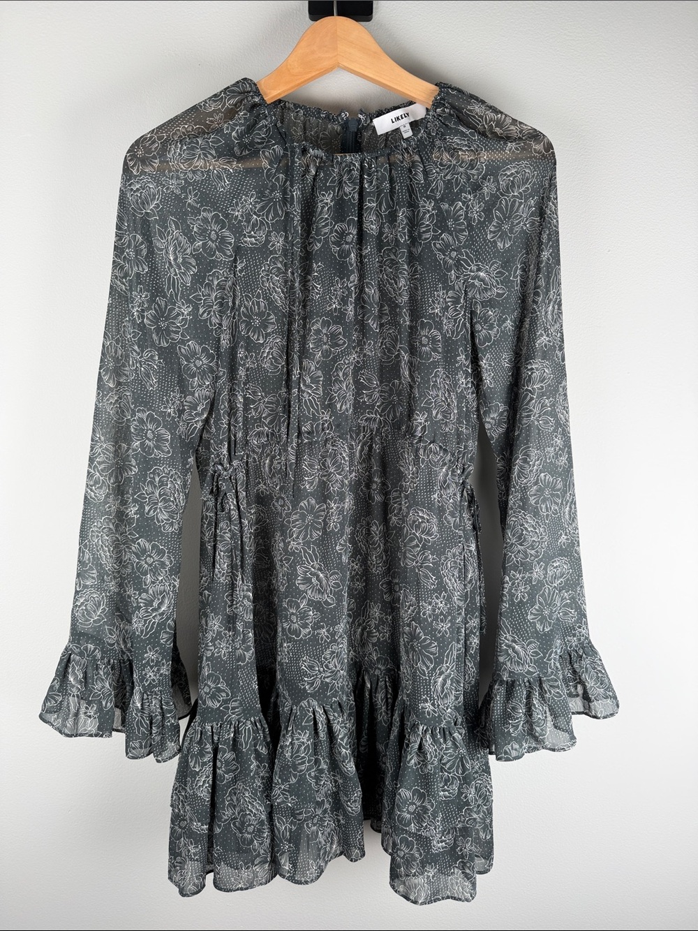 Likely Sheer Floral Dress Tie-Neck Ruffle Hem Blouse Boho Chic Size 0